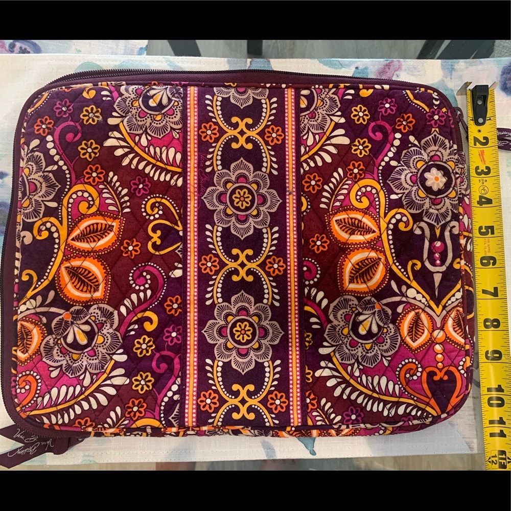 Beautiful Vera Bradley Laptop Case